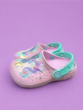 CROCS Kids Unicorn Clogs in Pink with Mint Strap